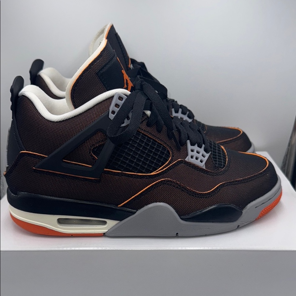 2021 Wmns Air Jordan 4 Retro 'Starfish Excellent Condition w/ original box